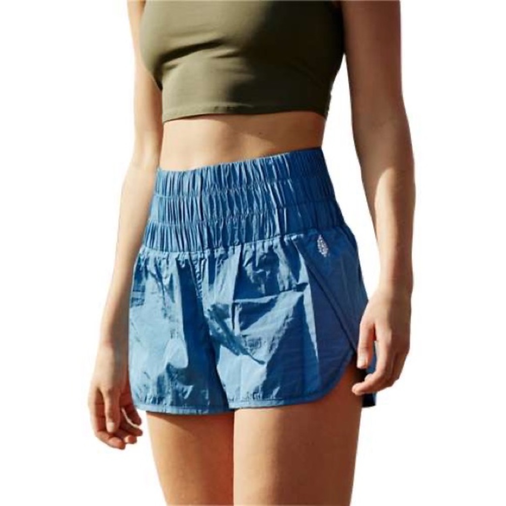 Free People Movement The Way Home Short
High Rise in Bluestone